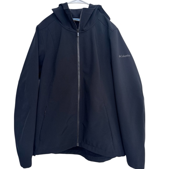 Columbia Jackets & Blazers - Columbia Women’s Softshell Jacket Size M Black Zip Up Fleece Lined